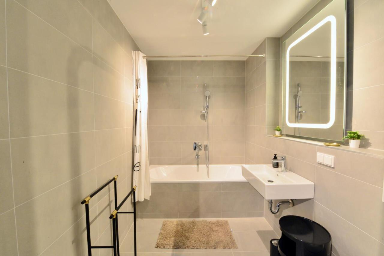 Brand-New, Close To Centre, Rooftop-Summer-Pool Viena Exterior foto
